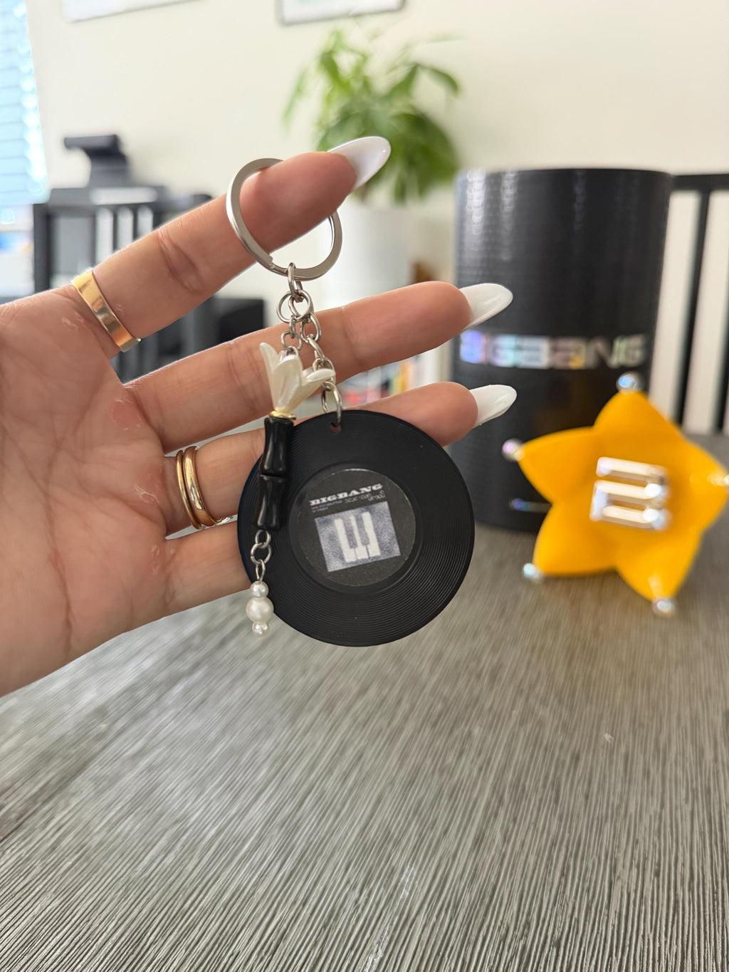 Kpop Bigbang 20th Anniversary Cosmo World Tour Charm Vinly NFC Disc Lightstick Charm Keychain